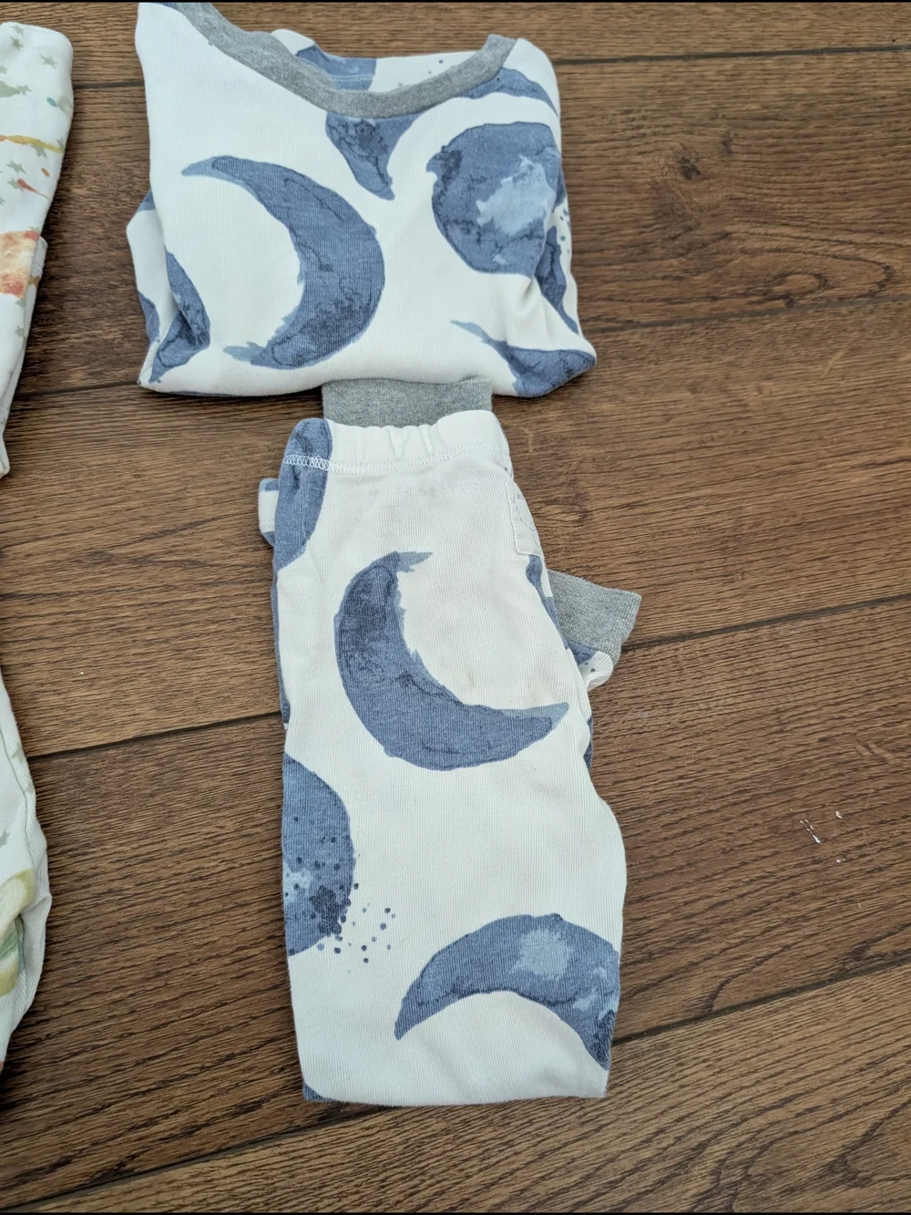 Kids 3-Pack Burts Bees Pajama Sets in Taco print, Planet, & Moon Prints